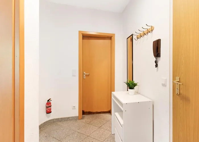 Bella In Apartment
